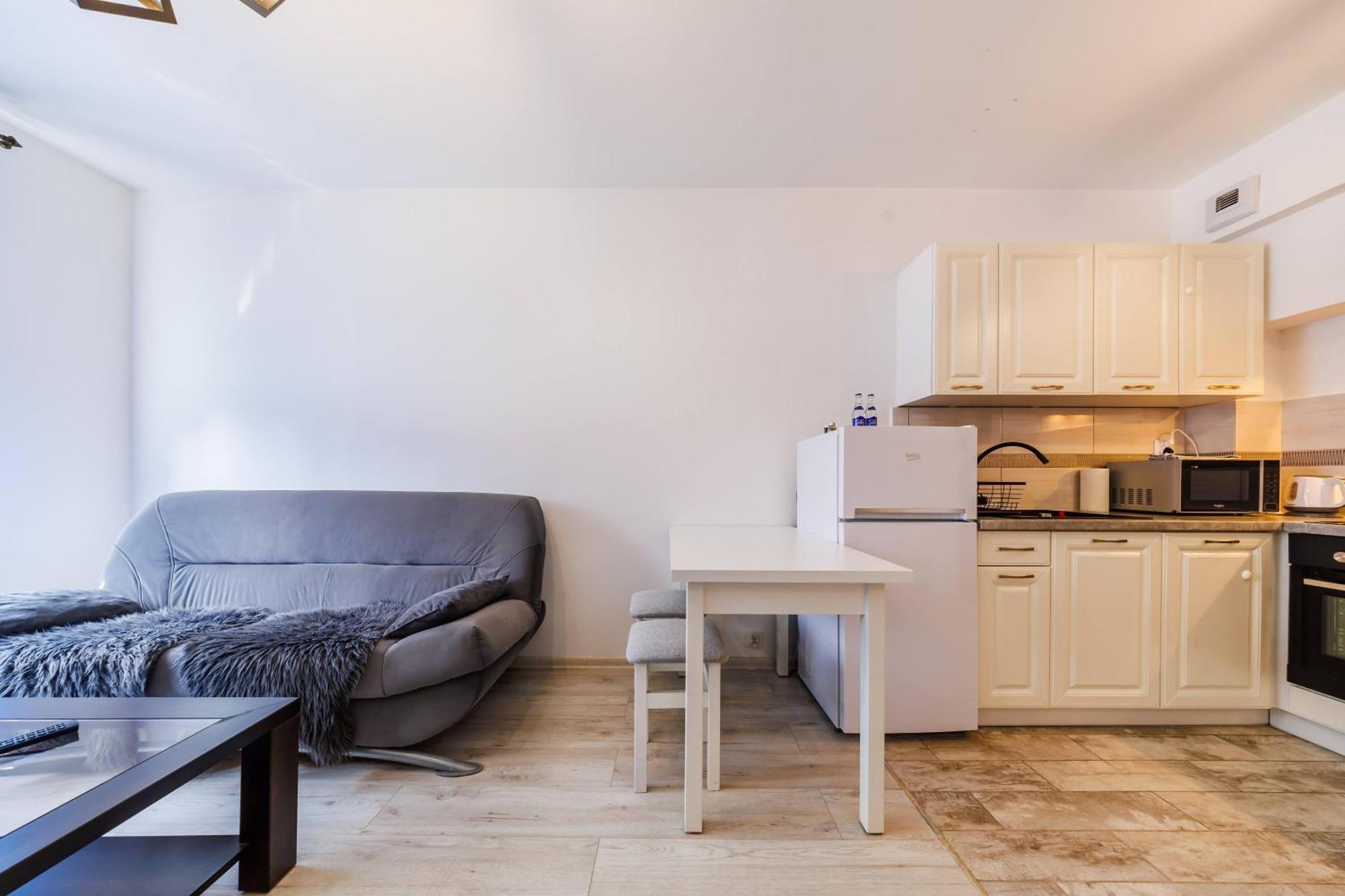 Cozy New Town Apartment- Centre Apartment