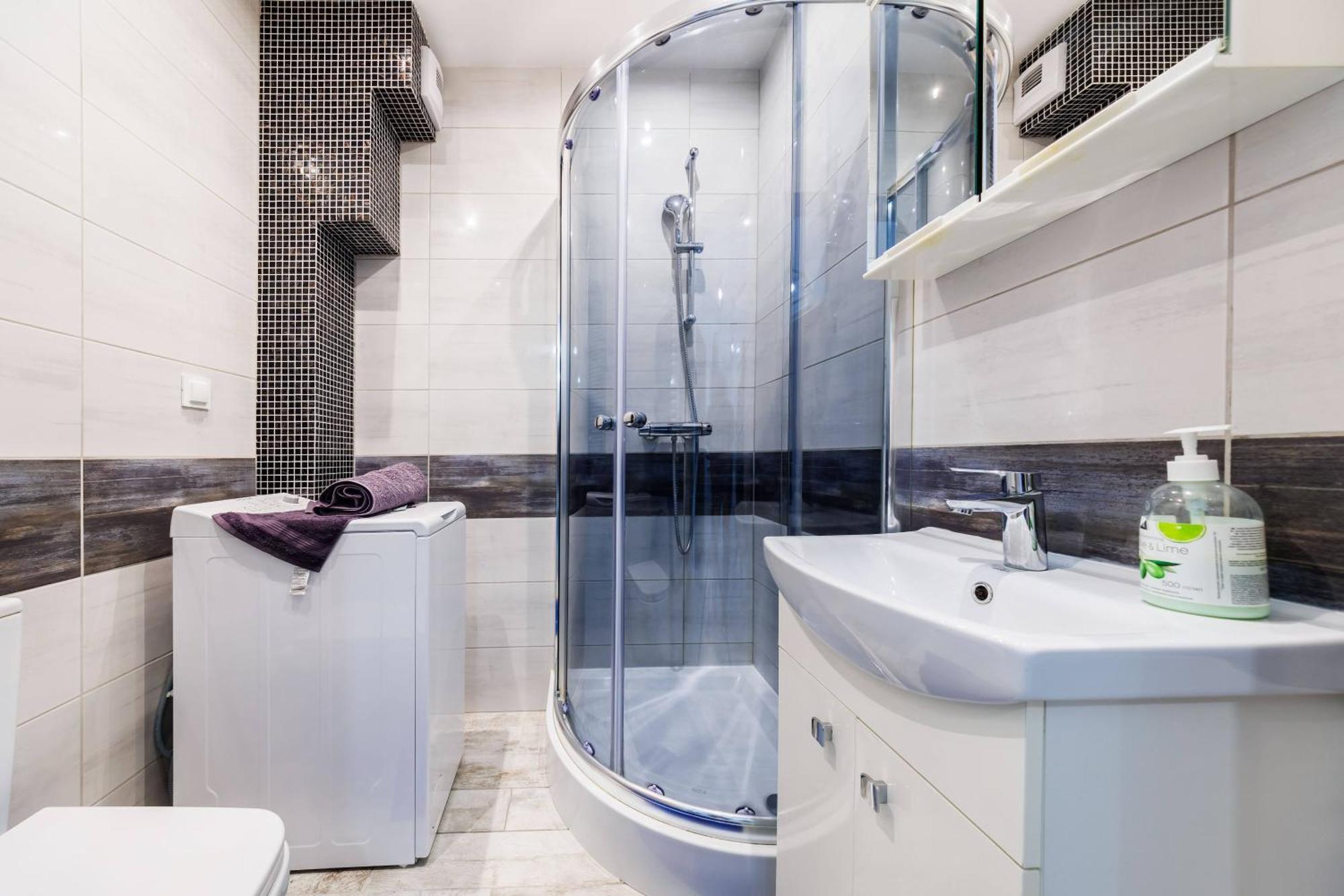 Cozy New Town Apartment- Centre *